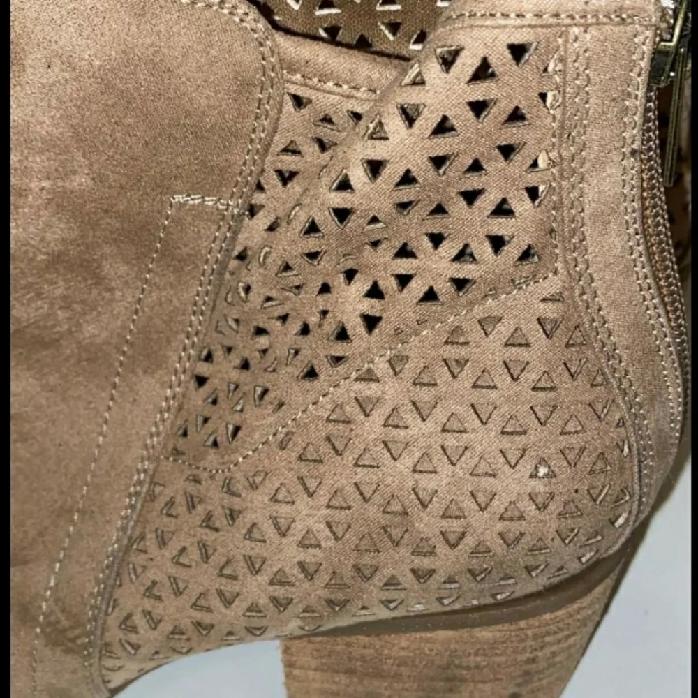 Madden Girl Cut Out Beige Booties - Picture 9 of 11